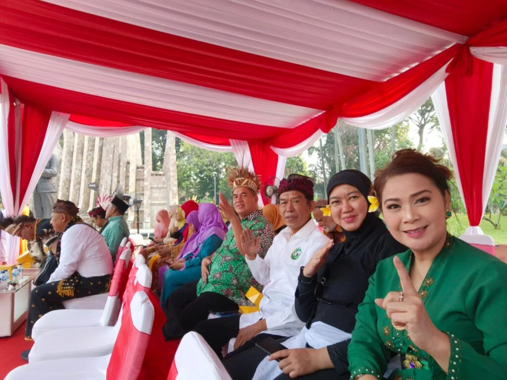 1 Oktober Hari Apa